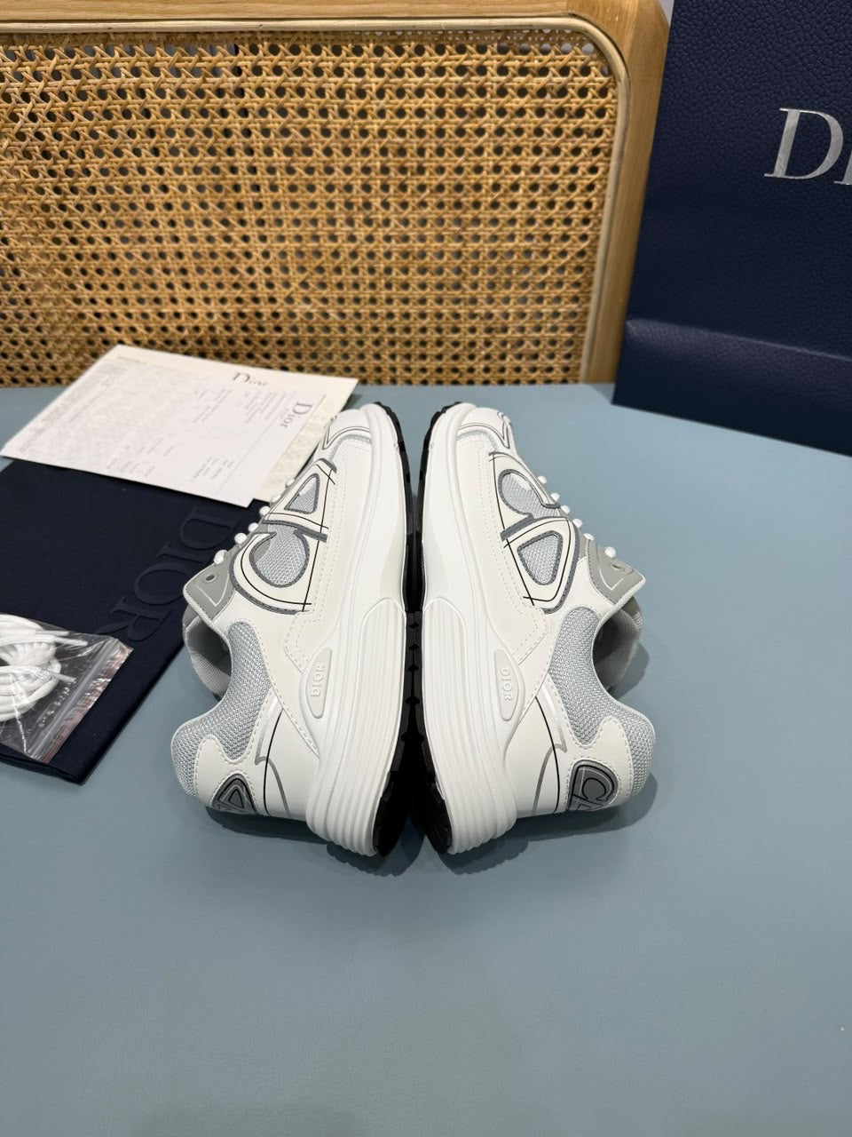Dior b30
