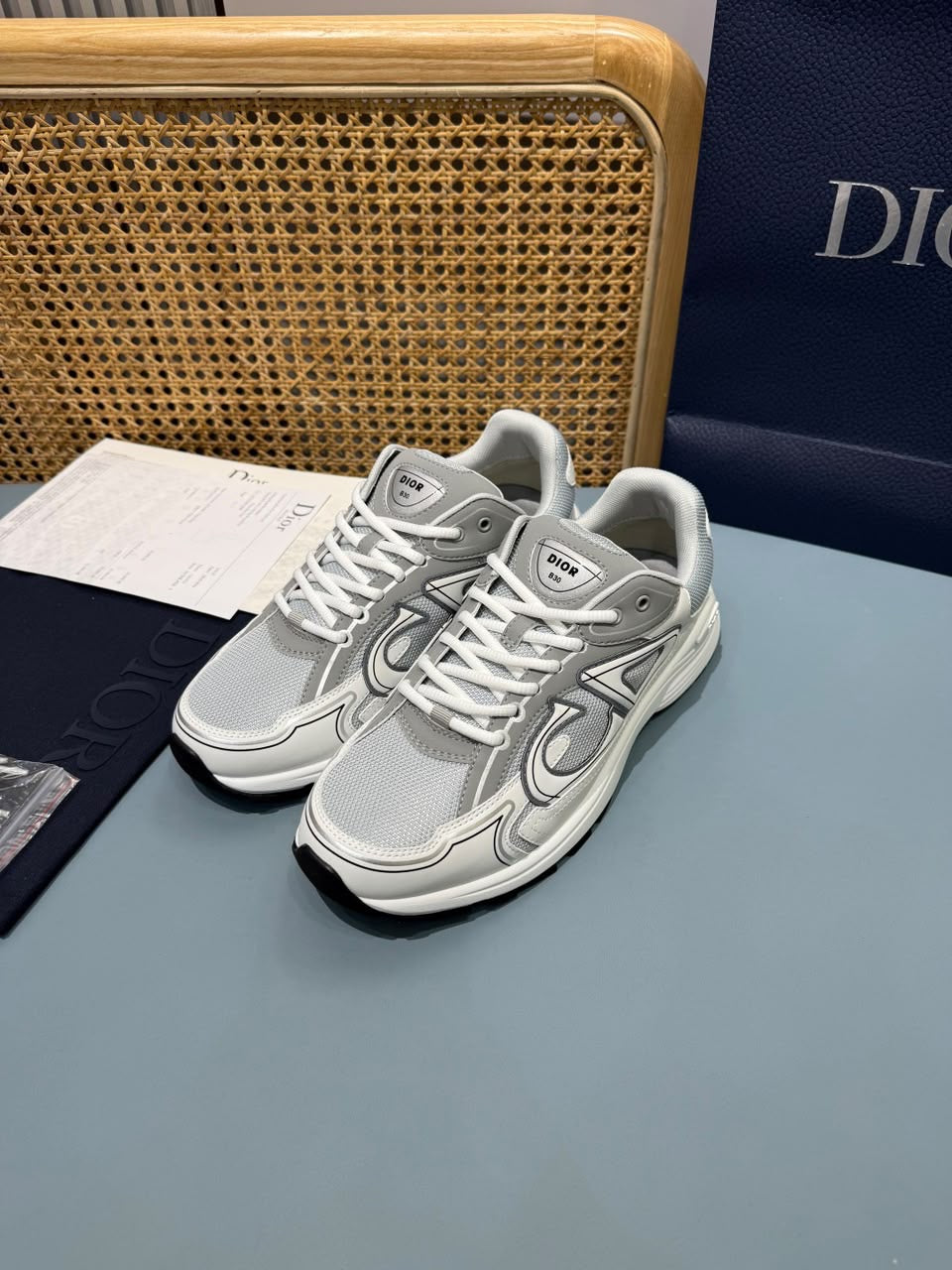 Dior b30