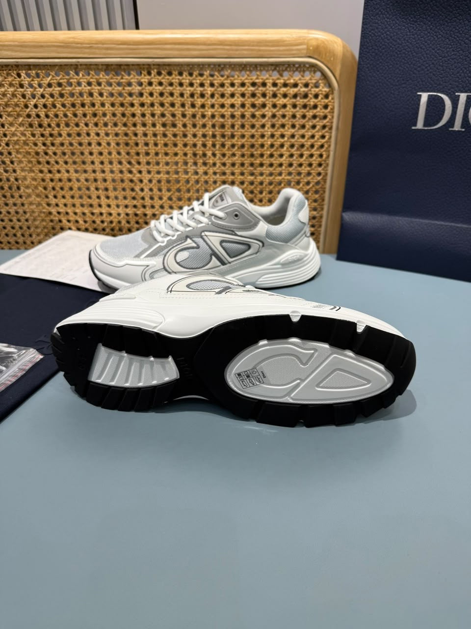 Dior b30