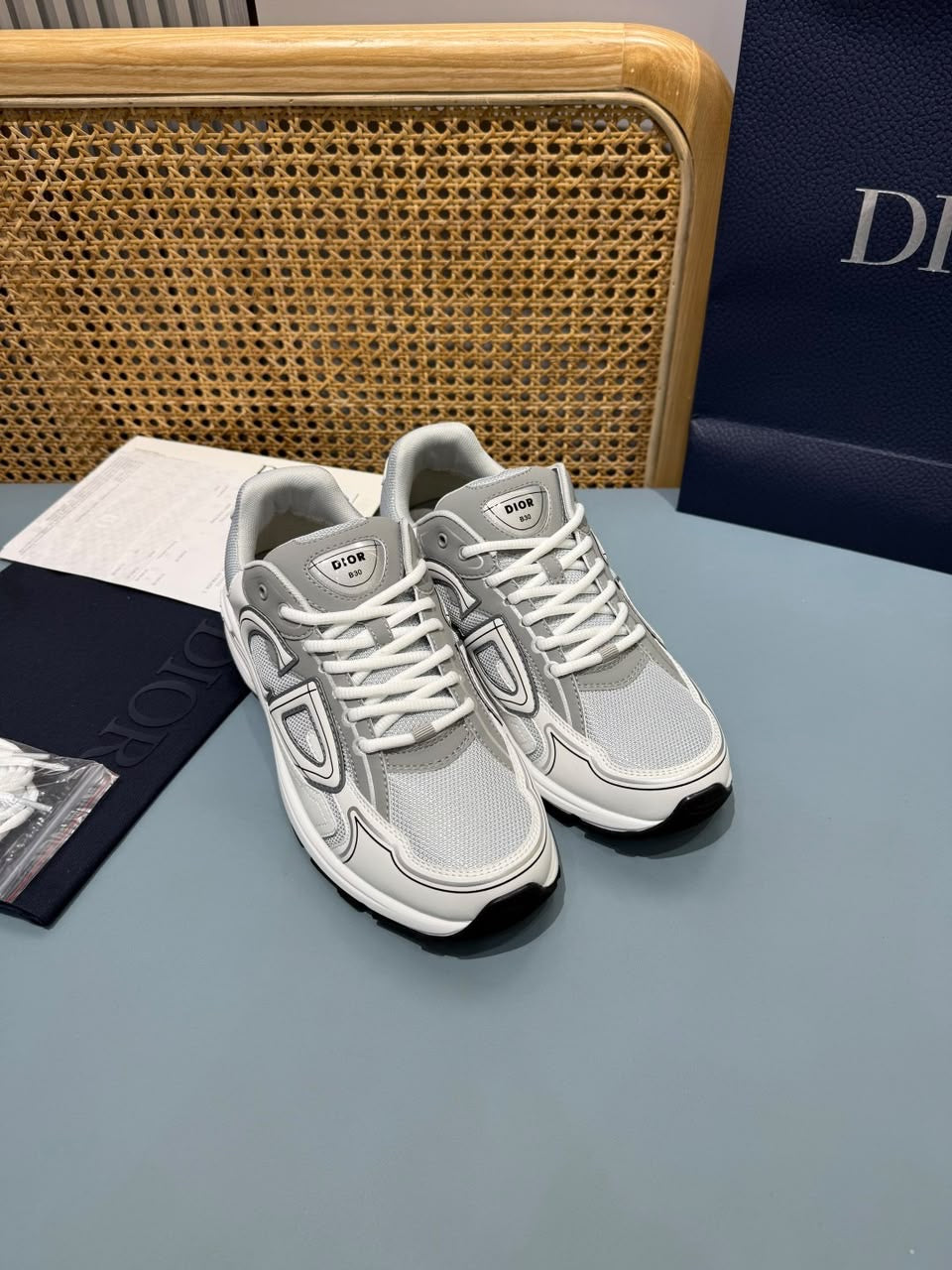 Dior b30