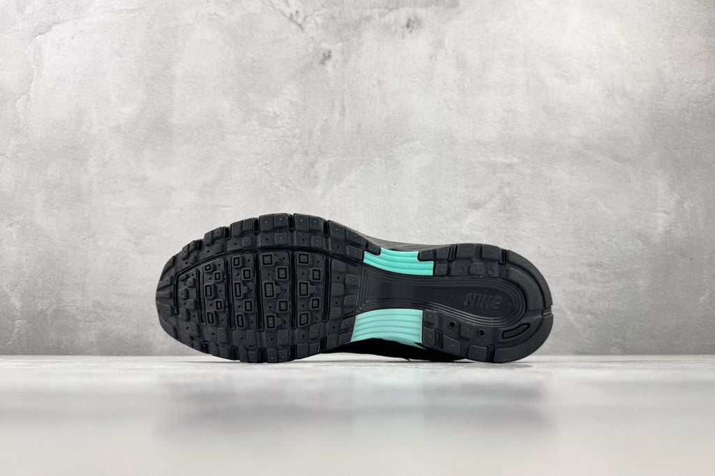 Nike p6000