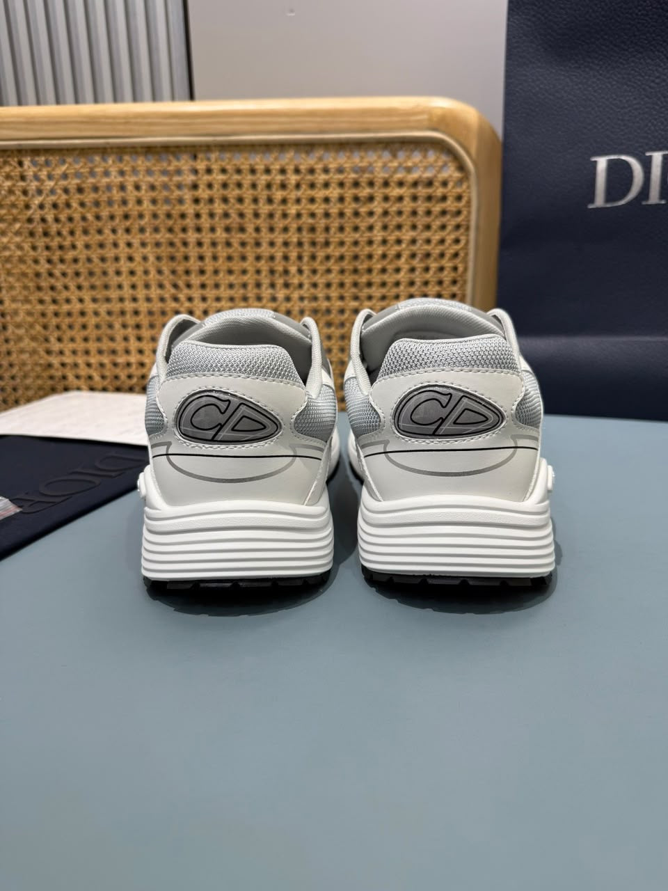 Dior b30