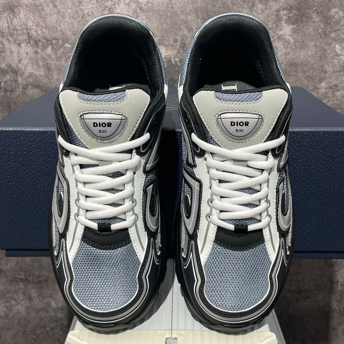 Dior b30